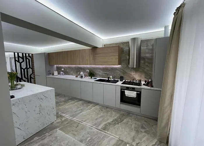 Penthouse Mamaia Apartman *